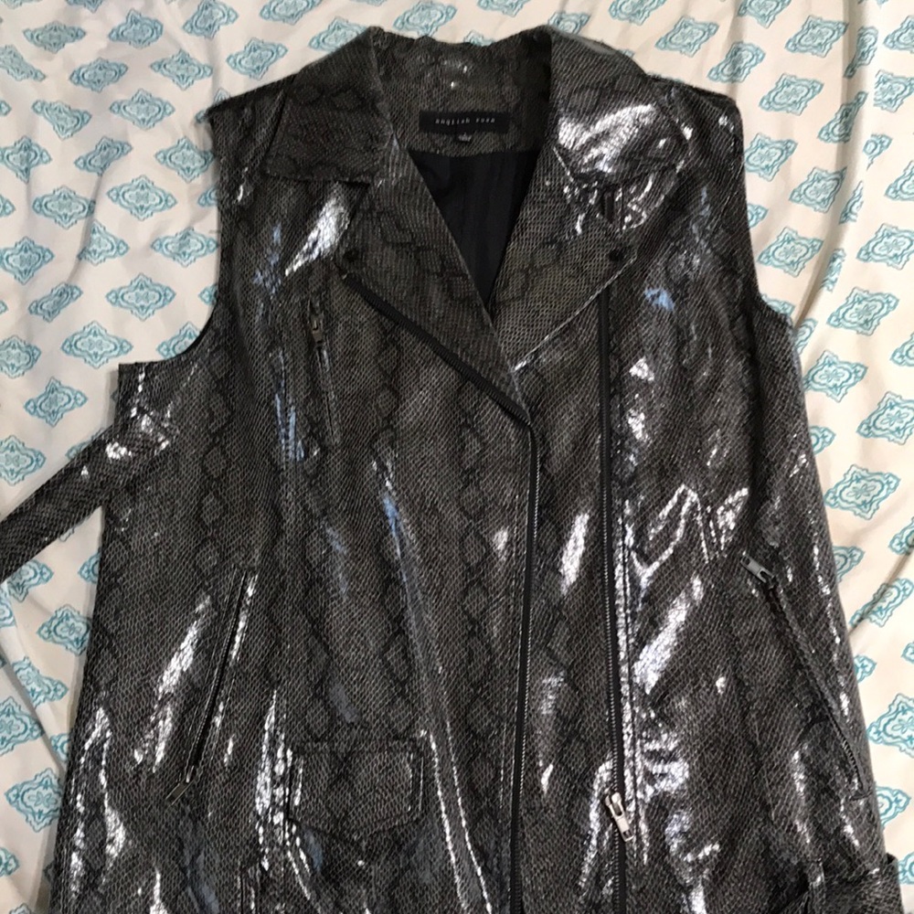 FAUX SNAKE SKIN VEST!!!!!
